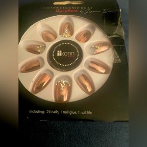 GoldRose Custom Designed Press On Nails - New